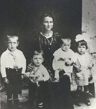 Early Dulcich family, 
